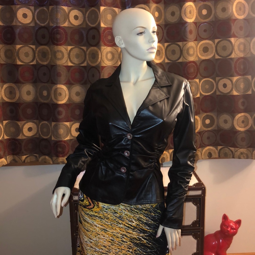 Neto Leather gathered waist front & back Blazer